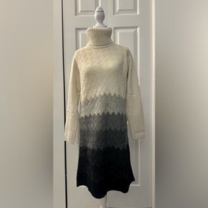 MaxMara Studio knitted midi dress in mixed wool/cashmere.